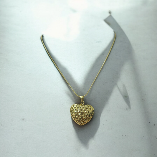 Statement Heart Pendant necklace for women – bold and elegant design, perfect for any outfit.